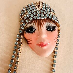 Lady Face Brooch